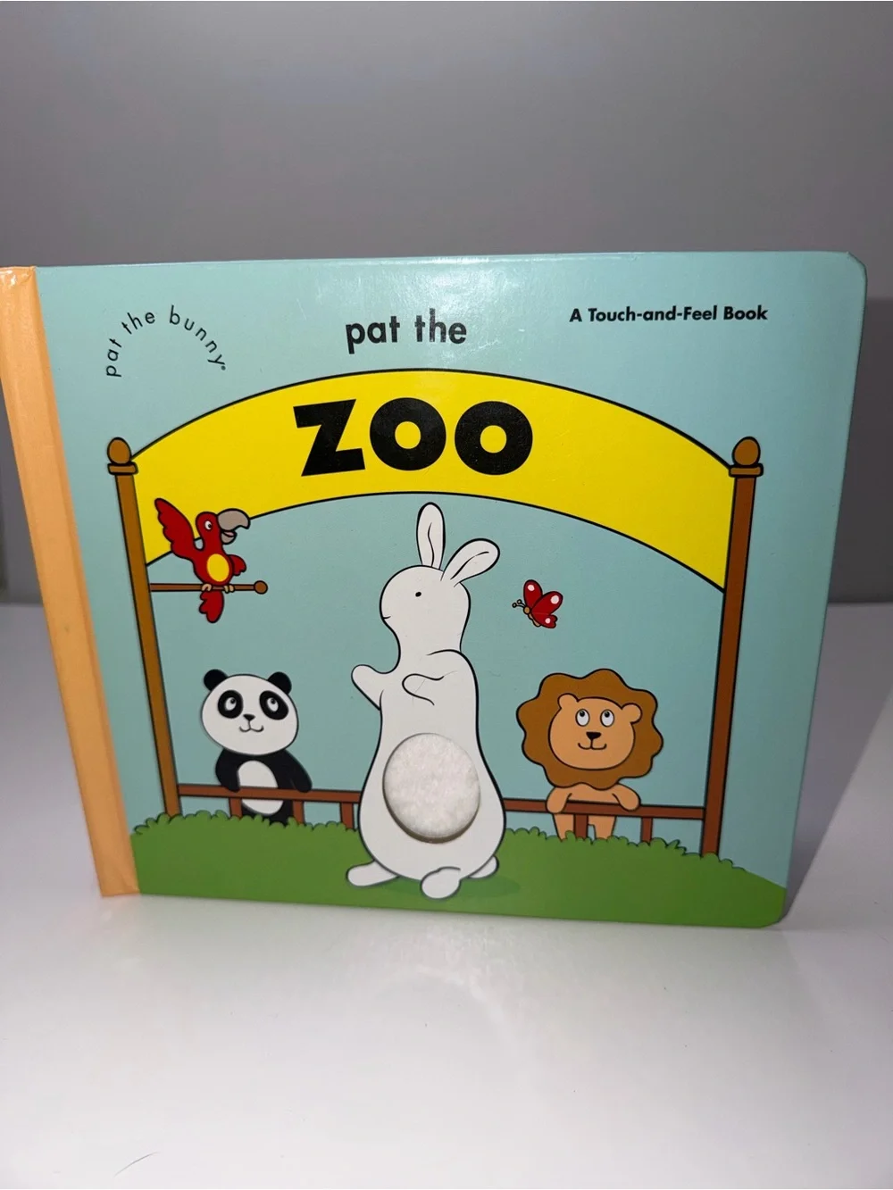 Pat the Bunny ZOO Touch-and-Feel Book - Light Blue
